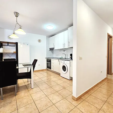 Adas Home, Abrigos, Wifi And Near The
